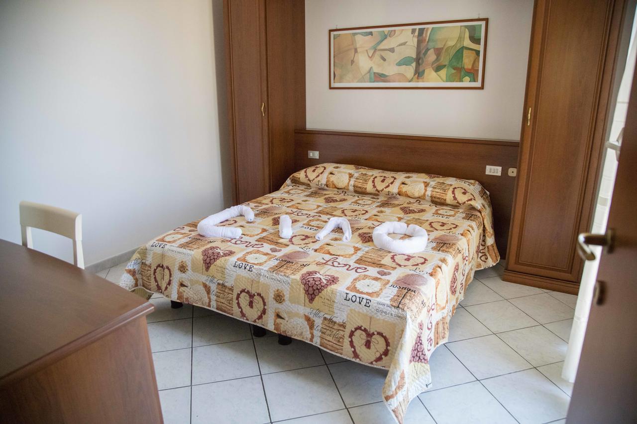 Excelsior Residence تْشيفالو الغرفة الصورة
