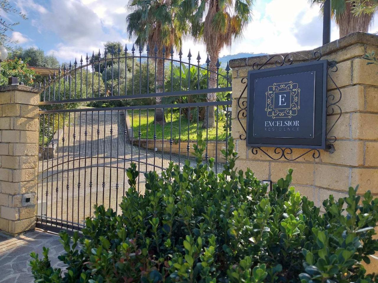 Excelsior Residence تْشيفالو المظهر الخارجي الصورة